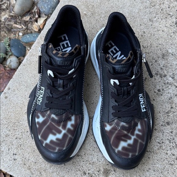 Fendi flow Black and Brown Patterned Sneakers size 38.5 - Picture 1 of 8
